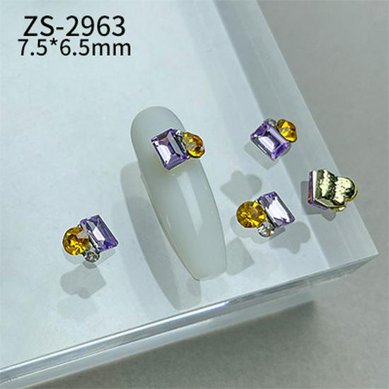 

Чешский хрусталь, конфетная газировка, нейл-арт: Яркие, Острые, Блестящие Аксессуары