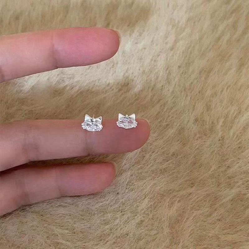 Xiaohongshu Bestseller Cat Ear Studs for Women - Simple Cute Zirconia Earrings, Perfect Mini Accessories for Students & Sweet Commutes