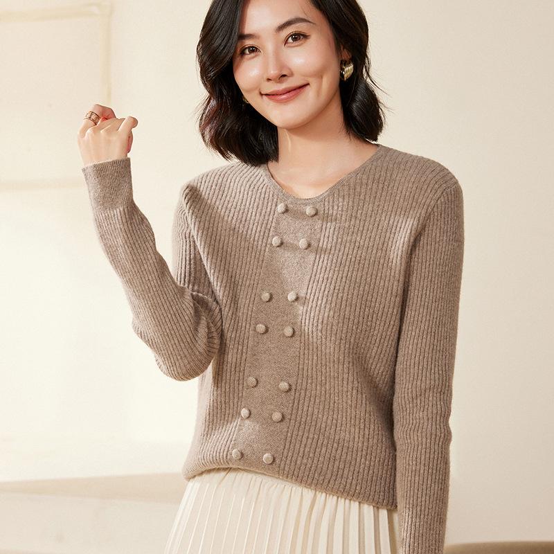 Women's Chic Versatile Wool Sweater - Soft, Stylish, Age-Reducing Design