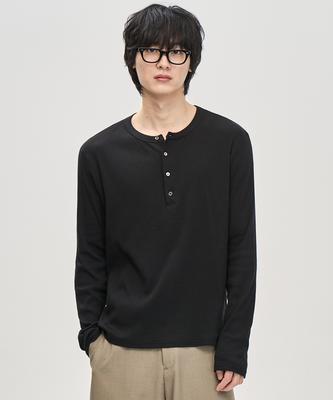 Warme Kleidung – Pullover & Langarmshirts