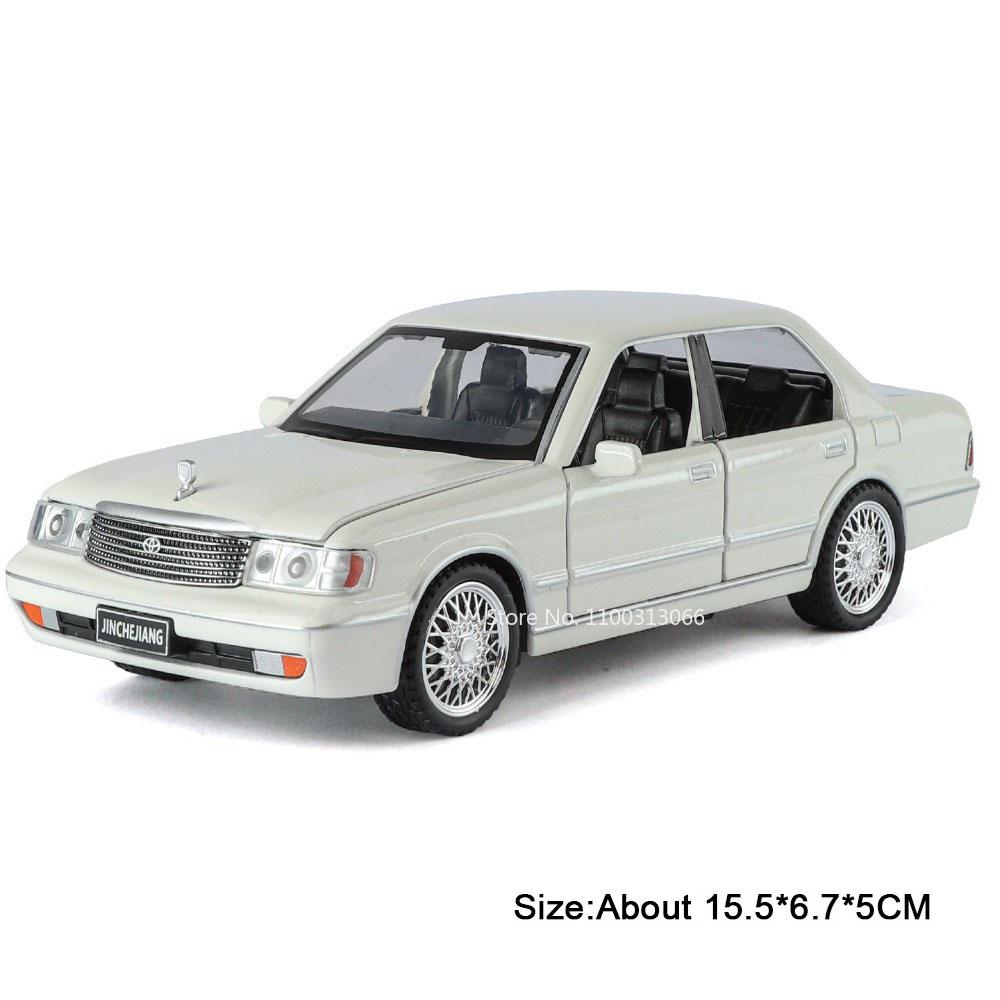 

1:32 Crown Miniature Models Cars Alloy DiecastingToys Rubber Tires Light Music Vehicles Wheel Pull Back Car Child Adult Gifts