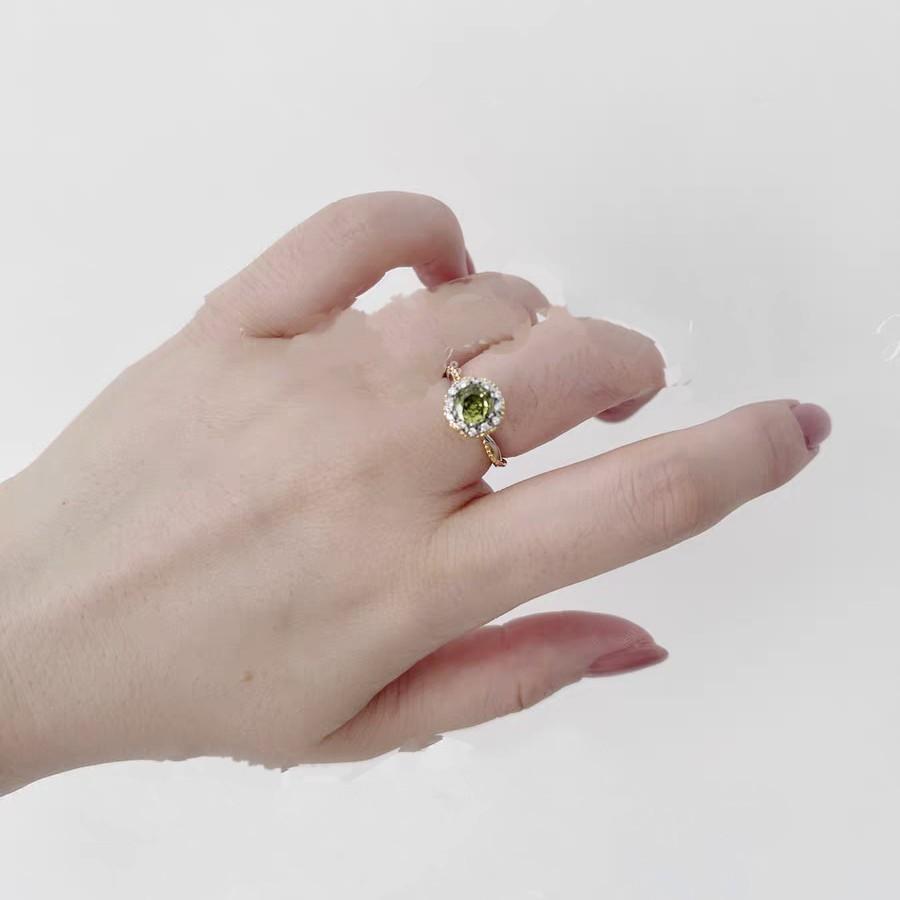 Retro Light Luxury Hand-held Flower Olive Green Brushed Wrap Ring Fashionable and Versatile Temperament