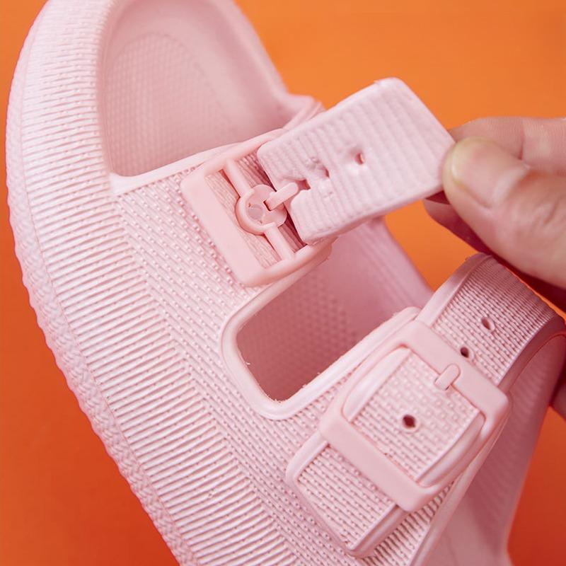 Thick Platform Cloud Slippers Women Fashion Buckle Soft Sole Pillow Slides Sandals Woman 2023 Summer Beach Non-Slip Flip Flops