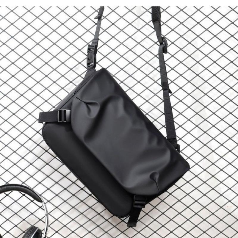 Men's shoulder tooling bag machine messenger bag casual trendy brand men's bag ultra-light travel tablet business bag
