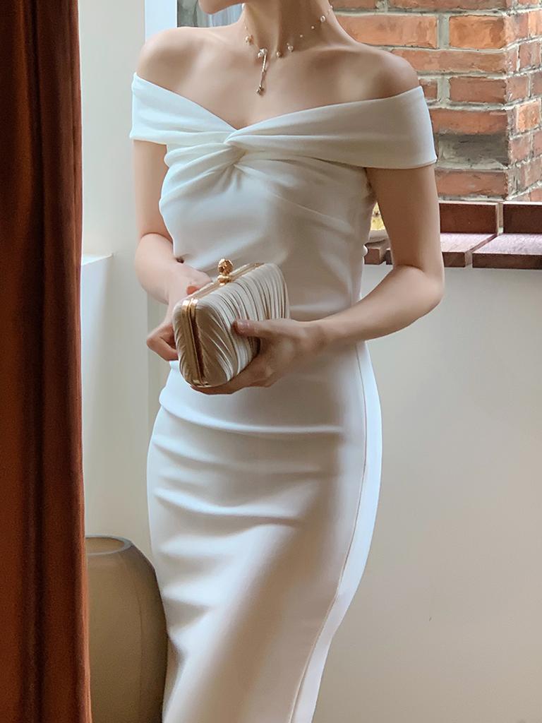 Neue Elegante Party Kleid Frauen Ein-schulter Schlank Falte Midi Weiß Weibliche Kleider 2023 Satin Hüfte Paket Club straße Dame Robe