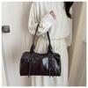 New Large Capacity Shoulder Bag Pillow Shaped Pu Leather Pillow Bag Zipper Closure Female Tote Bag