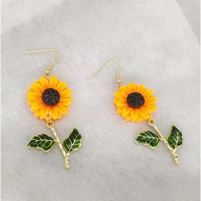 Sunflower Earrings Cute Women's Earrings Fashion Simple Yellow Enamel Daisy Sunflower Fun Gifts For Daily Wear Party