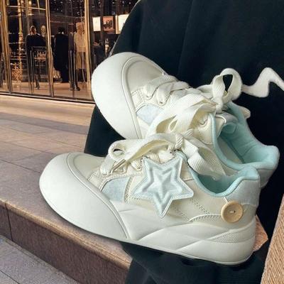 Chaussures de niche de haute valeur résistantes à l'usure pour femmes, nouvelles chaussures de printemps à semelle épaisse polyvalentes à bout rond, chaussures de pain