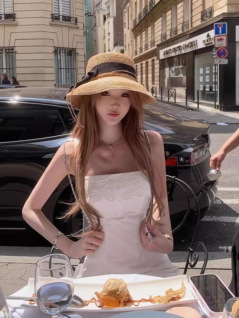 French Pure Desire Sweet Petite White Lace Camisole Dress - Women's Summer Waist-Cinched Fairy-Like Mini Skirt