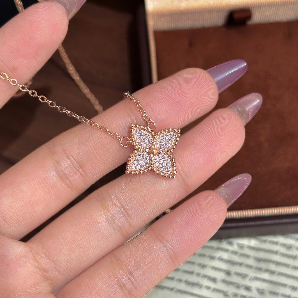 Douyin Explosive Seiko Full Diamond Four-leaf Petal Pendant Necklace Design Fashionable Collarbone Chain