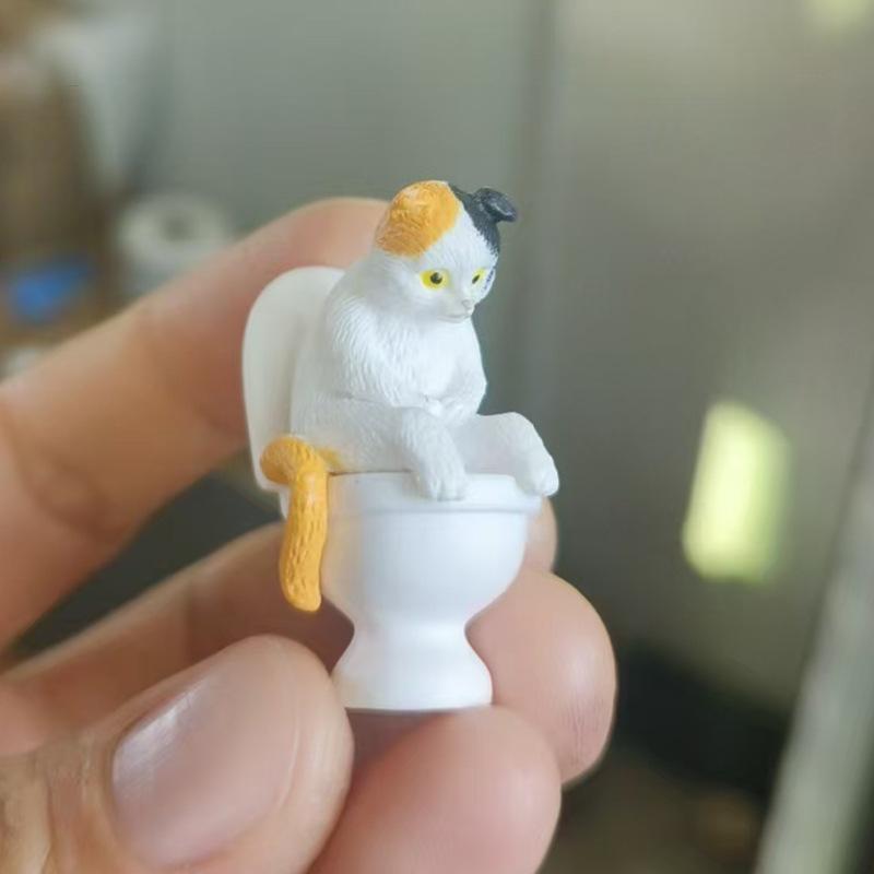 Toilet Seat Cat Model Cartoon Figurines Sitting On Toilet Kitten Diy Fairy Garden Bonsai Home Decor