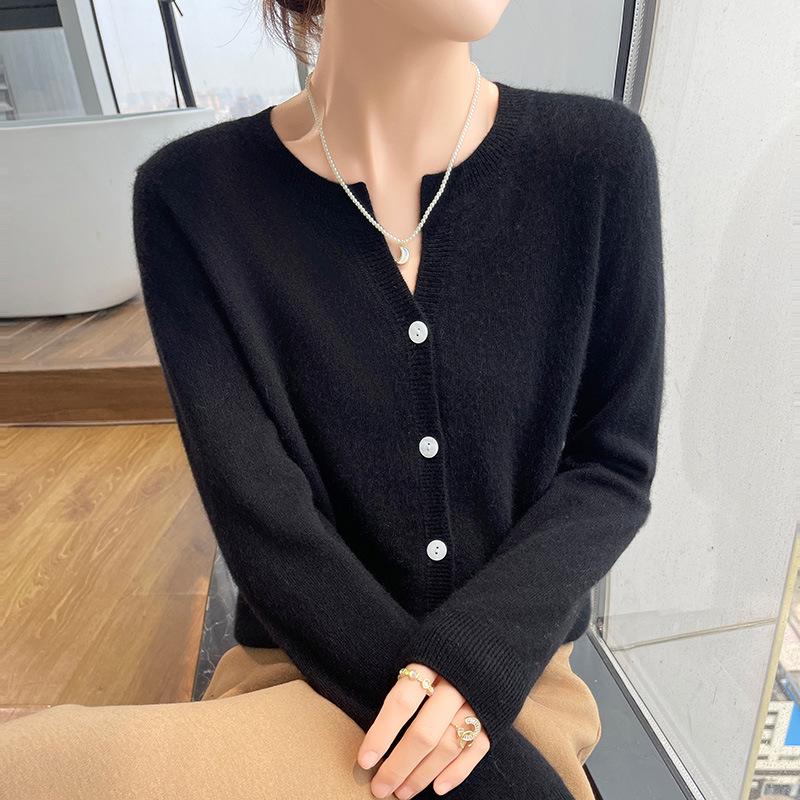 2024 Autumn/Winter Women's Cashmere V-Neck Loose Short Knit Cardigan Base Layer Top