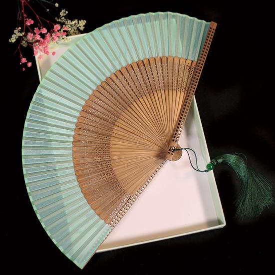 Faltfächer im Vintage-Stil, mit Quaste, tanzender Handfächer, Bambusgriff, Kunstseide, Faltfächer für Hochzeiten, Performance-Fan, Foto-Requisite