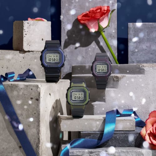 Relógio Feminino Casio Baby-G PRECIOUS HEART SELECTION BGD-565RS-8JF, Vermelho