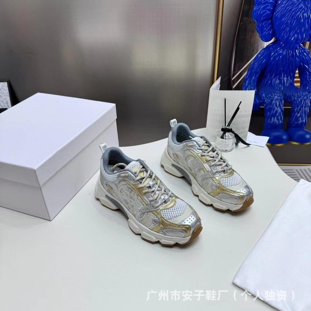 

CD Color Blocking Height Increasing Sports Shoes Lace Up in Front of The Mesh Casual Sports Shoes Fashionable and Versatile Dad Shoes Women s Shoes 35