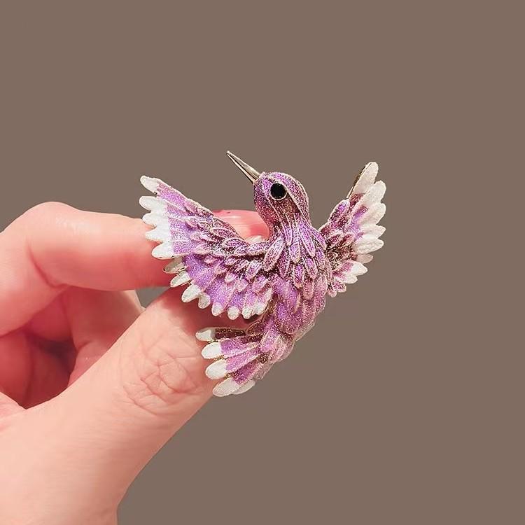 Exquisite Chinese-Style Bird Brooch: High-End Vintage Pin for Women's Coats and Suits – Elegant and Creative Accessory