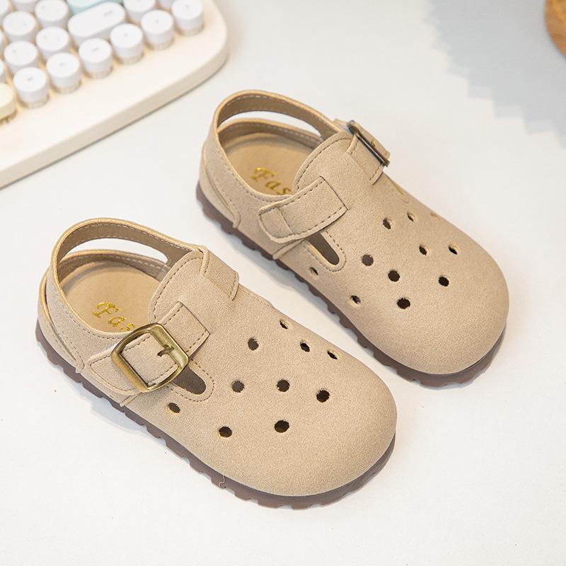 Children's 2025 Spring/Summer Crocs: Soft-Soled Sandals for Boys and Girls, Baby and Toddler Walking Shoes.