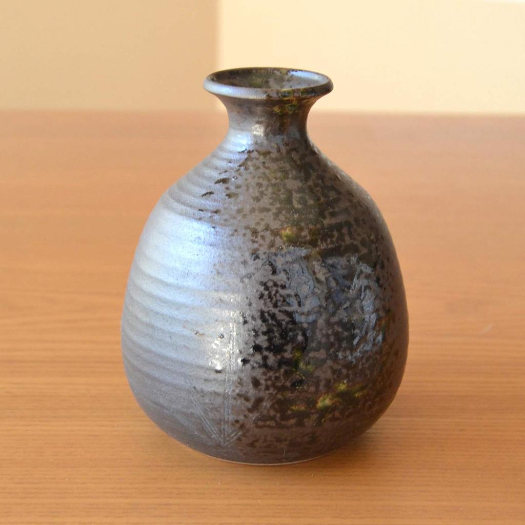 Sake Set: Tokkuri (sake Bottle) and Ochoko (sake Cups) Set, Arita Ware, 1 Tokkuri and 2 Gui-no-mi, Enka Design, Made In Japan.