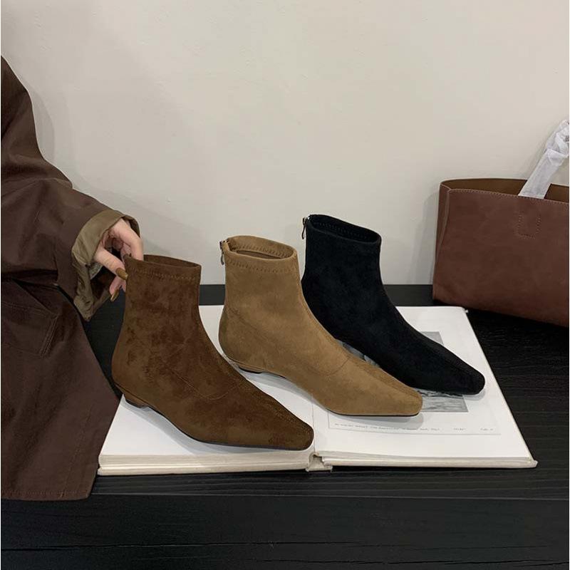 2025 új őszi és téli hegyes orrú lapos talpú rövid csizma női velúr vékony csizma sokoldalú elasztikus csizma sokoldalú rövid csizma nőknek