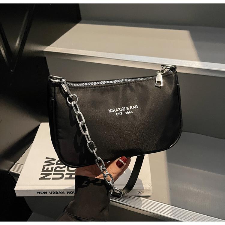 

Customized simple and fashionable underarm women s bag 2025 new Korean version trendy personalized casual shoulder bag chain messenger bag bag чёрный