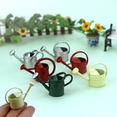1:12 /1:6 Miniaturní scénický model domečku pro panenky konev na hraní