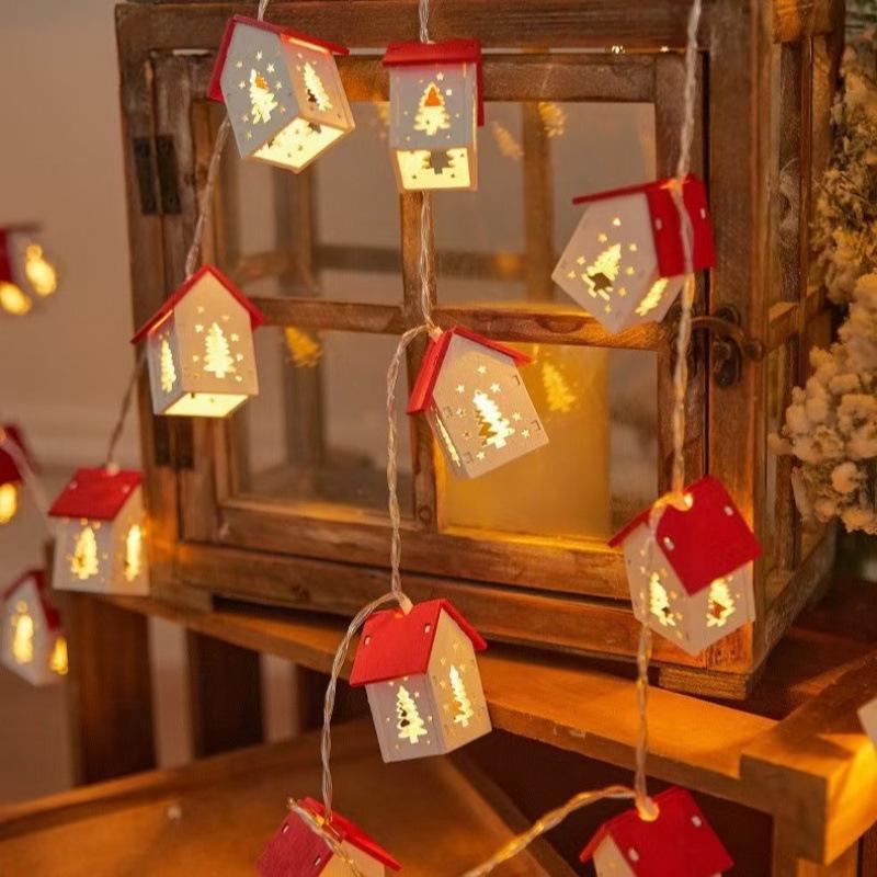 Nordic Style Wooden Cabin LED String Lights for Christmas - Battery-Powered Fairy Lights for Room or Bedroom Decoration