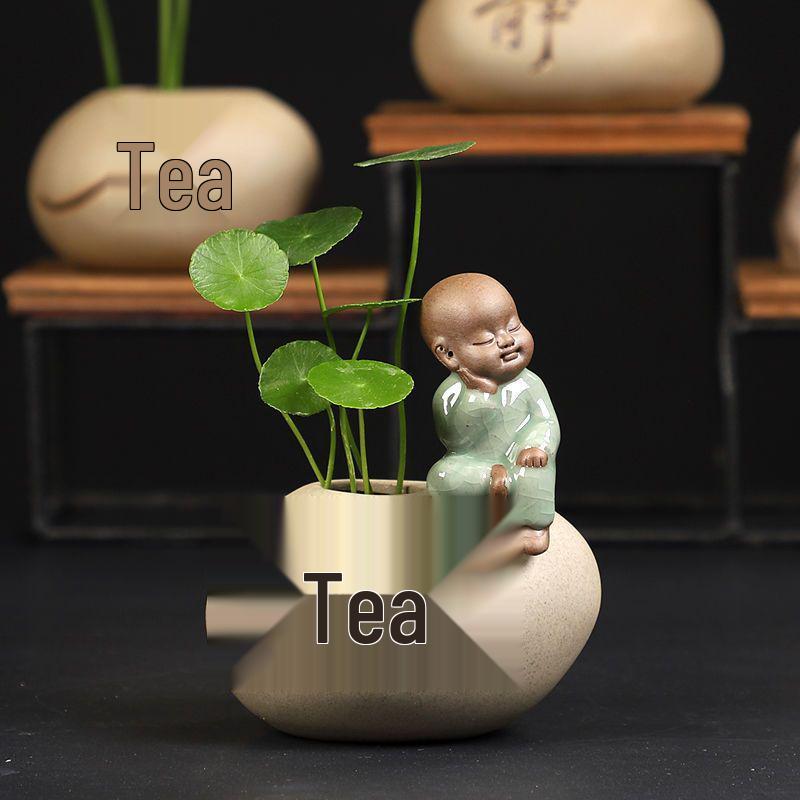 Mały ceramiczny wazon zen do hydroponiki i kompozycji ze świeżych kwiatów