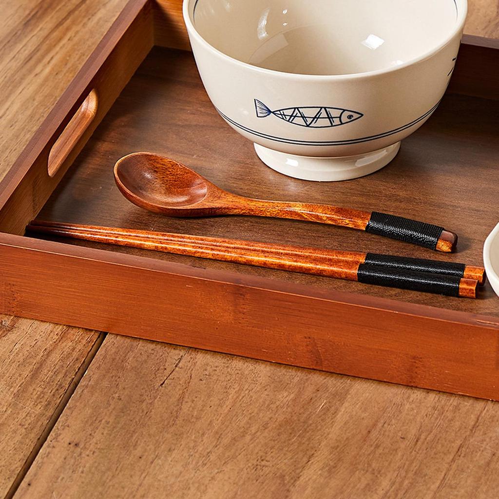 Keramik-Geschirrset im japanischen Wabi-Sabi-Stil: Schüsseln & Teller mit Unterglasurfarbe