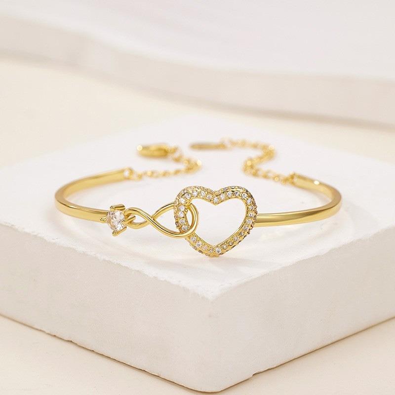 Zircon Heart Hollow Out Bracelet For Women Simple Versatile Fashion Bracelet Temperament Light Luxury Bracelet Gift