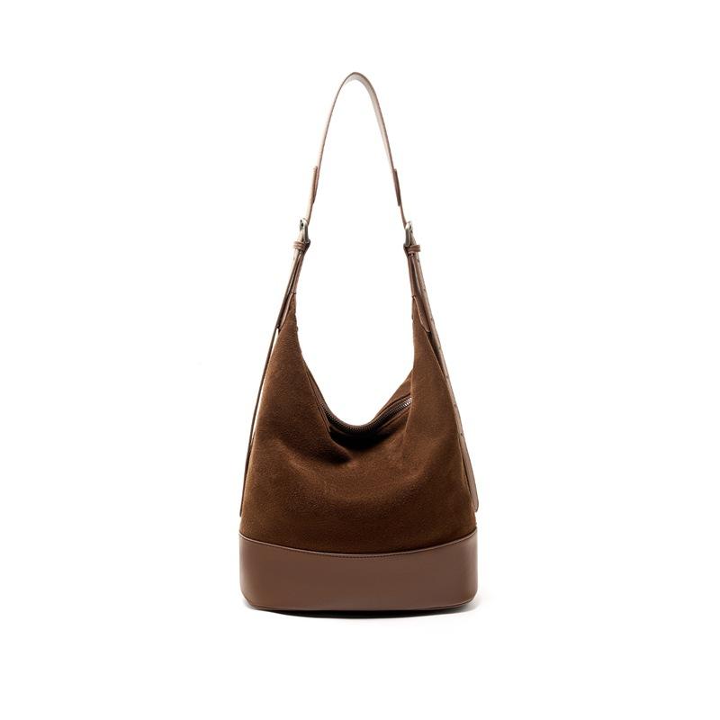 Large Capacity Commuting Bag, Light Luxury and High-end Single Shoulder Crossbody Bag, Women's New Top Layer Cowhide Bucket Bag