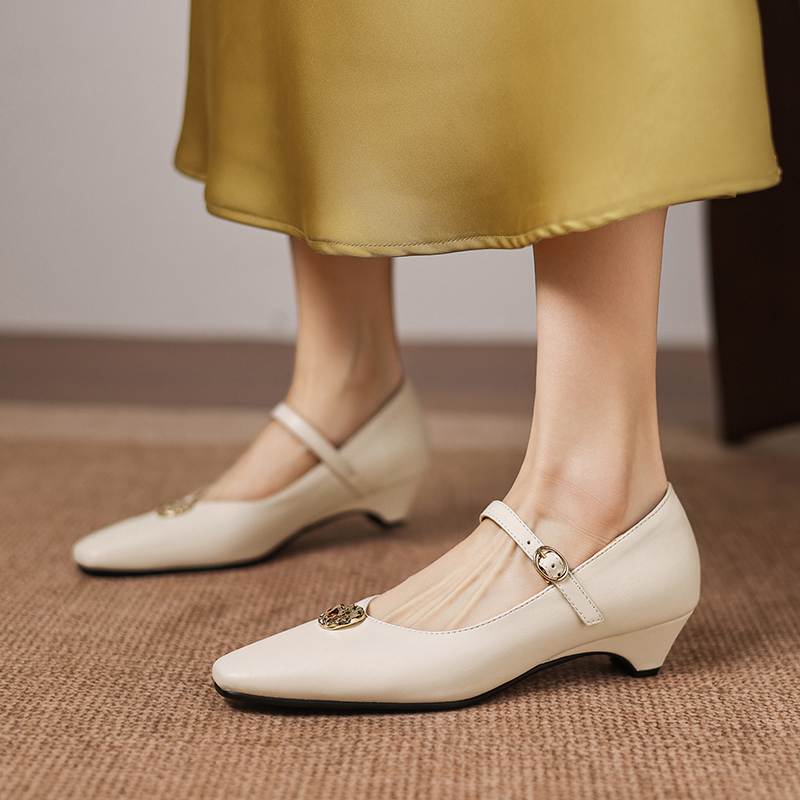 Krazing Pot Microfiber Square Toe Thick Med Heels Spring Summer Shoes Big Size 43 Metal flowers Women Shallow Pumps