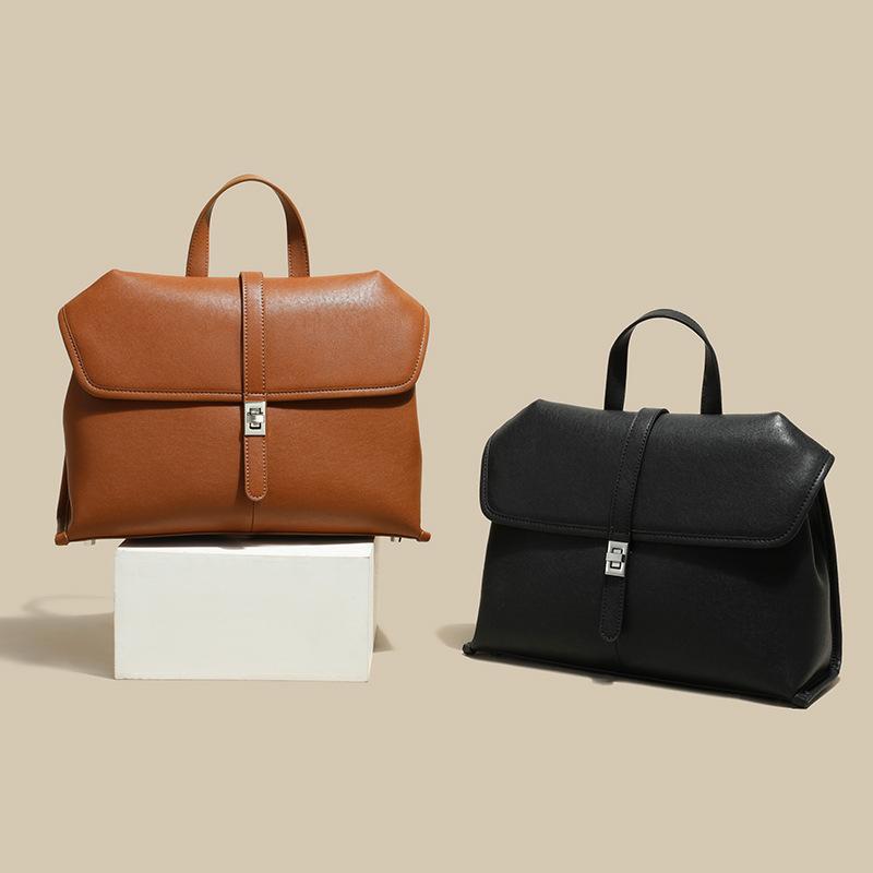 Niche Handbag New Fashionable and Versatile Shoulder Bag Large Capacity Commuting Bag for Women