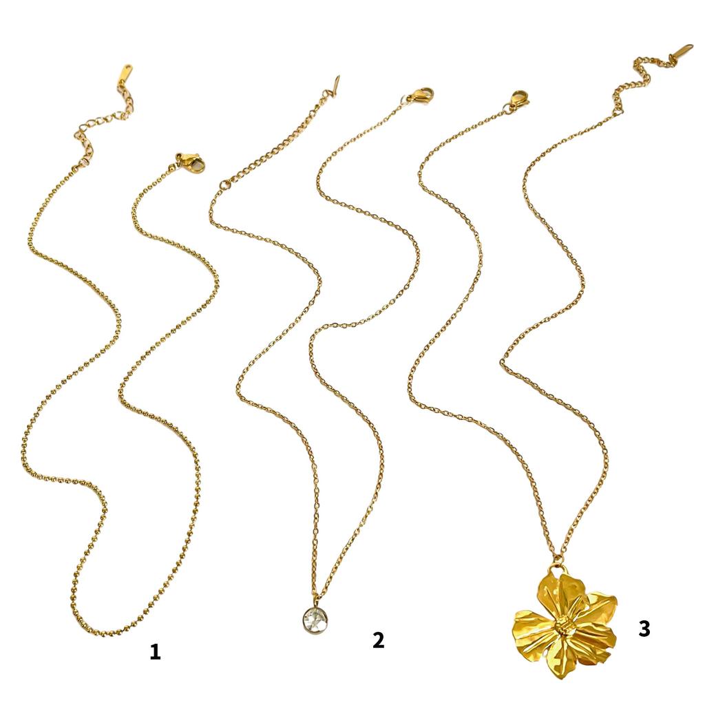 Elegant Gold Plated Flower Pendant Necklace Versatile Gold Bead Pendant Necklace for Women Enhances Any Outfit