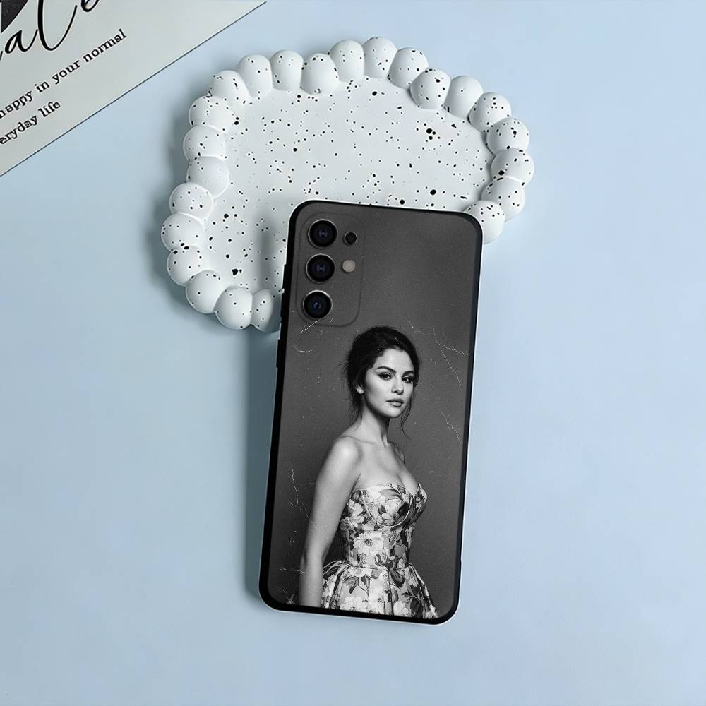 S-G-Selena- Gomez Soft Silicone Case for Samsung S25, S24, S21, S22, S23, S30, Ultra, S20, Plus, FE, Lite-Black