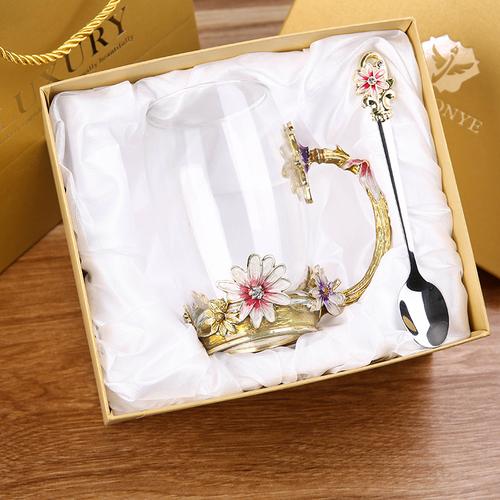 Emaliowany Kolorowy Kubek do Herbaty z Kwiatami Domowy Kubek do Wody Salonowy Kubek do Kawy Kryształowy Szklany Kubek do Herbaty z Pokrywką i Łyżeczką Naczynie do Napojów z Uchwytem