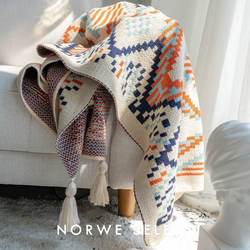 Bohemian sofa blanket ethnic style blanket Nordic shawl air conditioning blanket B & B knitted fringed bedside blanket ukulele (80*120)