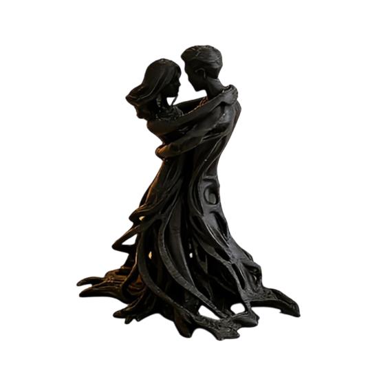 3D Printed Couple Statue Romantic Couple Embrace Sculpture with Hollow Design чёрный