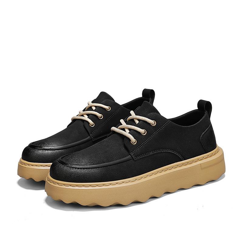 Herrskor höst 2025 nya mångsidiga brittiska vardagliga läderskor herrarnas mode boardskor plattform sport arbete trendiga skor