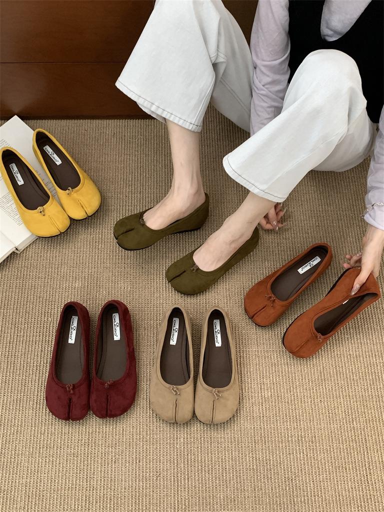 Inner Height Increase, Evening Wind Pig's Trotters, Split-toed Shoes, Women's 2025 New Suede Soft-soled Shallow-mouth Single Shoes, Pig's Feet La