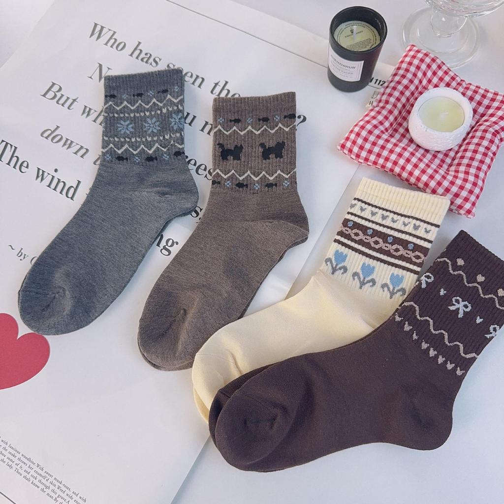 Women's Retro Fair Isle Mid-Calf Slouch Socks: Warm Ethnic Style for Autumn & Winter