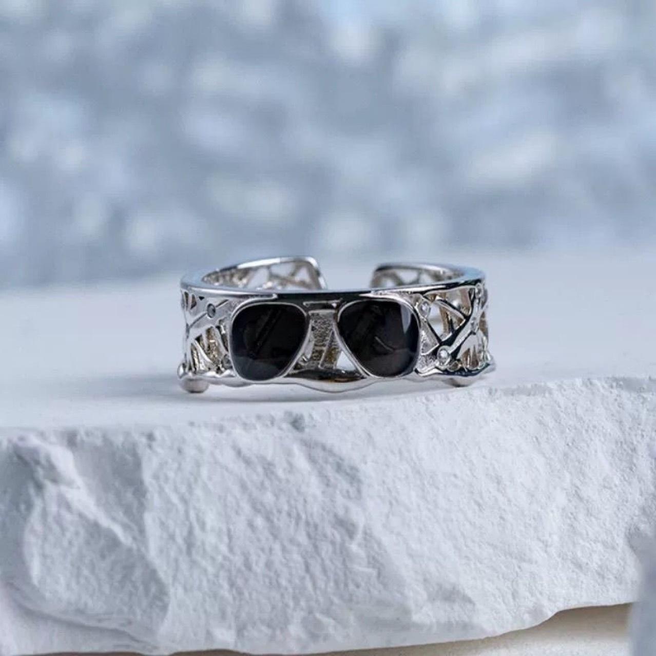Tomb Notes  The Original Design of the Opening Ring Around the Black Glasses Ring in Jie Yuchen at the End of the Year Adjustable opening циан