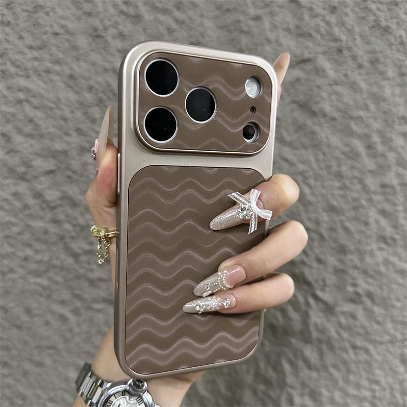 The wavy pattern is suitable for seconds to become larger Windows Apple 17 mobile phone case iPhone16promax anti-drop all-inclusive protective case.