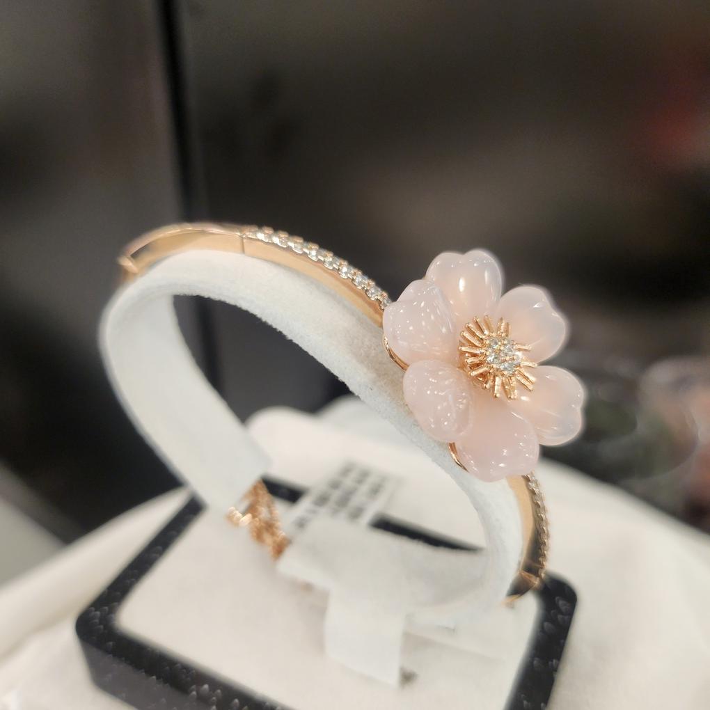 Atria Rose Quartz Flower B Raw Stone Bracelet AROBAET0001PKF