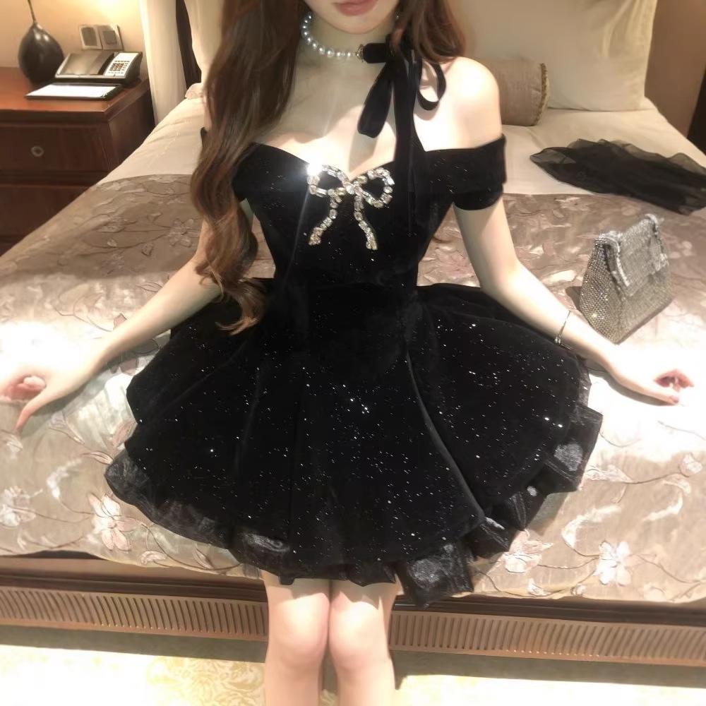 Hepburn Style One-Shoulder Cinched Waist Little Black Dress with Glitter