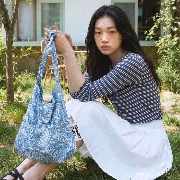 Snack eco crossbag_Paisley blue