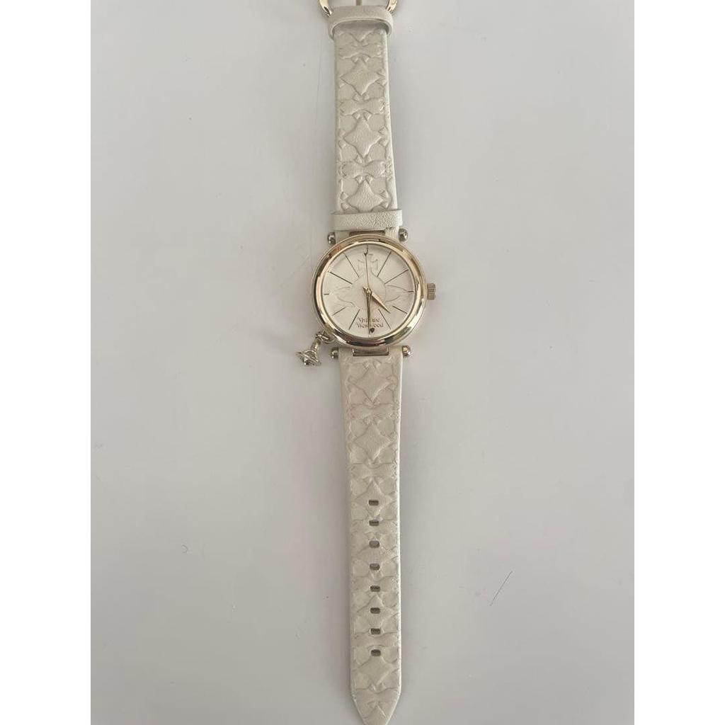 Used [Price reduction] Vivienne Westwood white leather watch