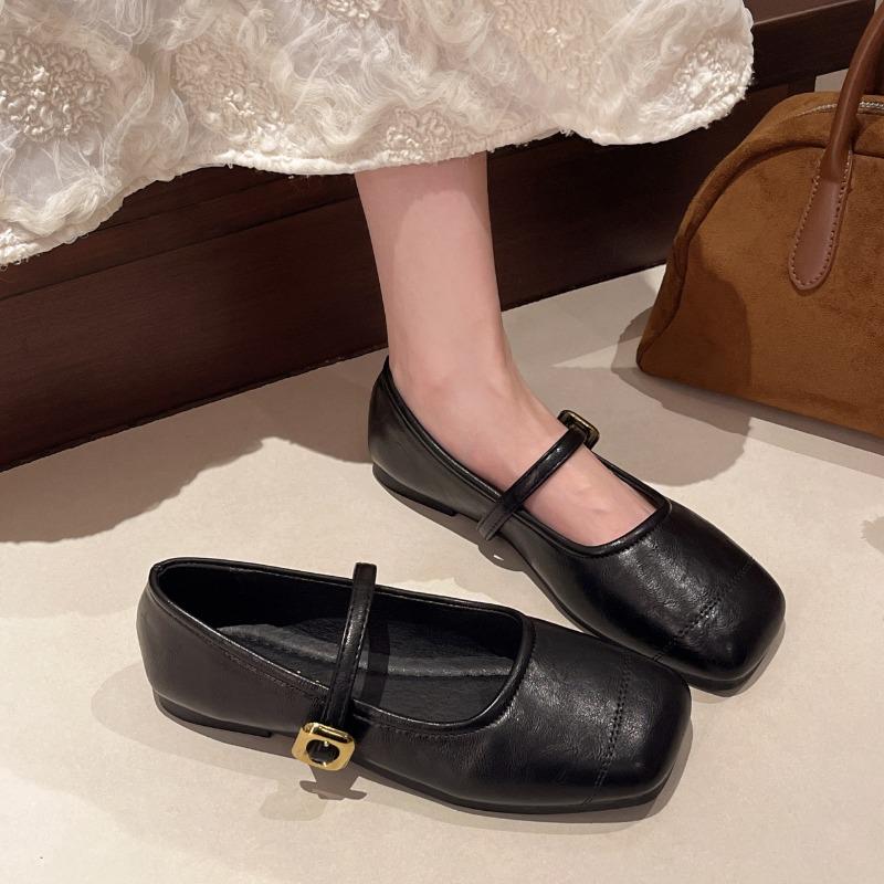 Women's Retro Mary Jane Shoes Spring New Square Toe Low Heel Buttoned Fashion Flats