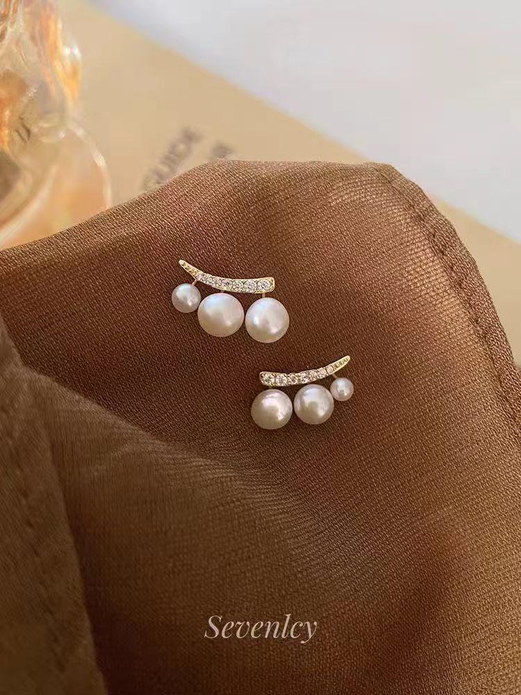 

SEVENLCY small skirt, natural pearl stud earrings temperament light luxury French small exquisite sterling silver needle earrings women