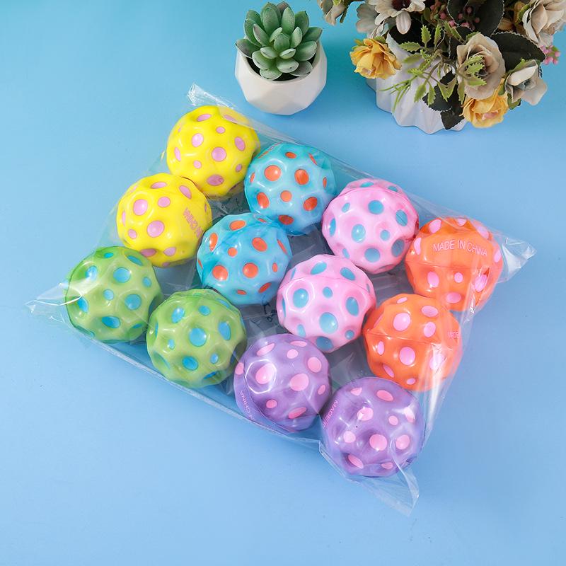 

Эластичный полиуретановый прыгающий декомпрессионный мячик-макарон на веревке – Игрушка интернет-знаменитости 6.3 cm