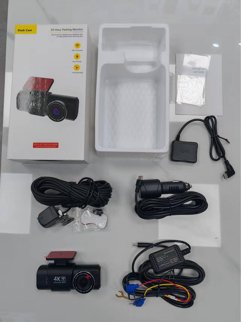 Cameră auto duală 4K cu WiFi: Înregistrare HD față/spate și instalare ascunsă